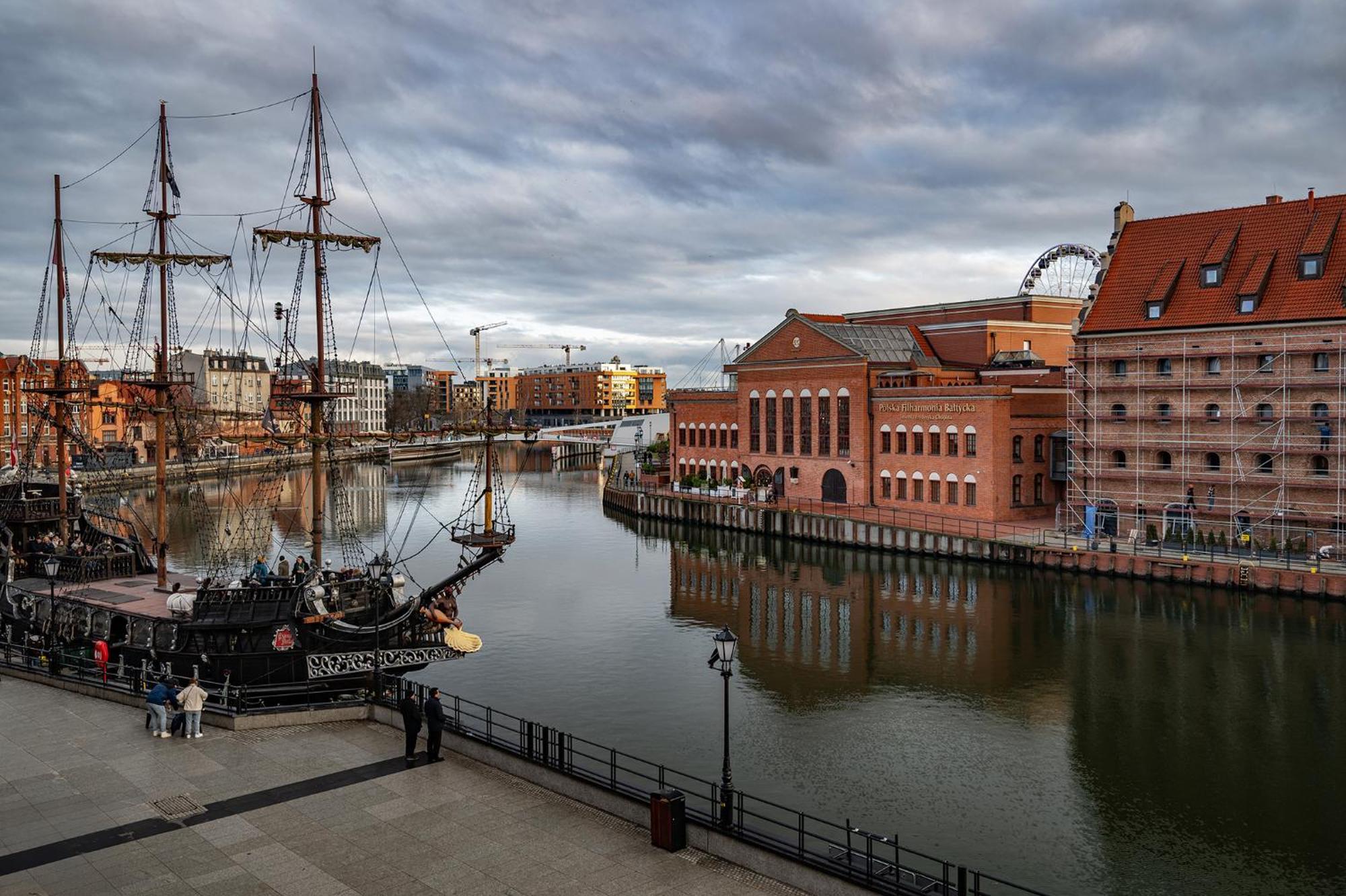 Motlawa River Apartment Gdansk Bagian luar foto